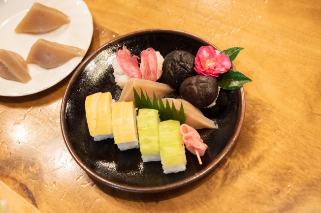 土佐の料理伝承人が伝える高知の郷土料理 田舎ずしづくり体験