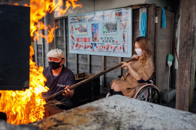 カツオのわら焼きタタキ造り体験!