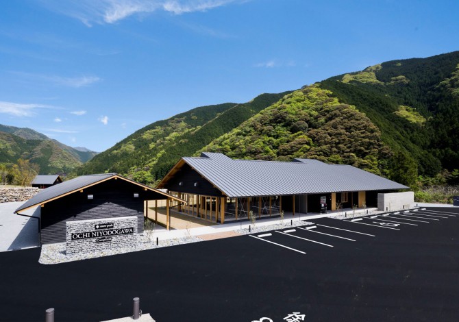 スノーピークおち仁淀川キャンプフィールド