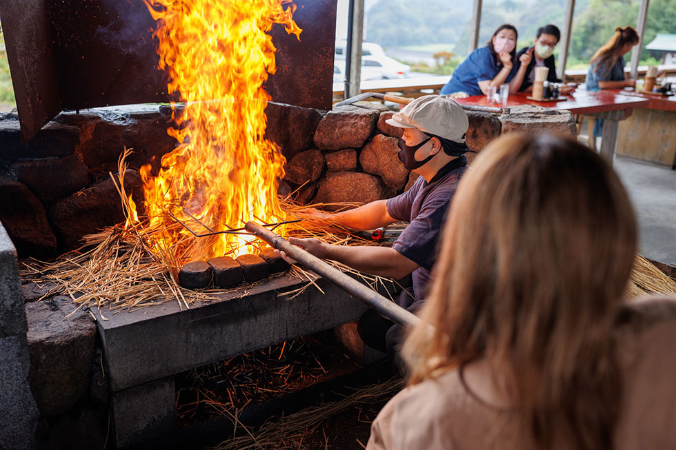 写真:カツオのわら焼きタタキ造り体験!4