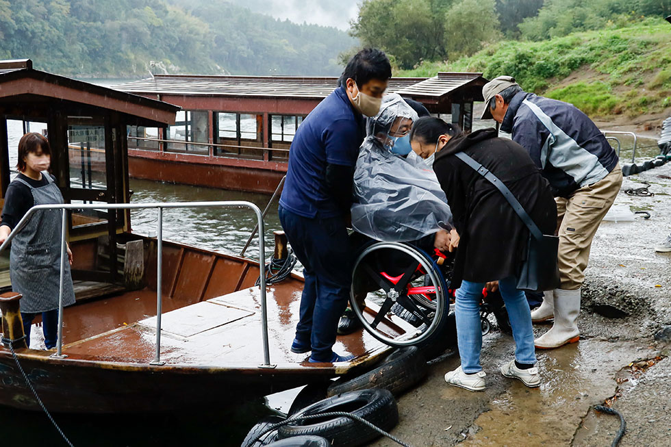 写真:屋形船で四万十川を満喫1