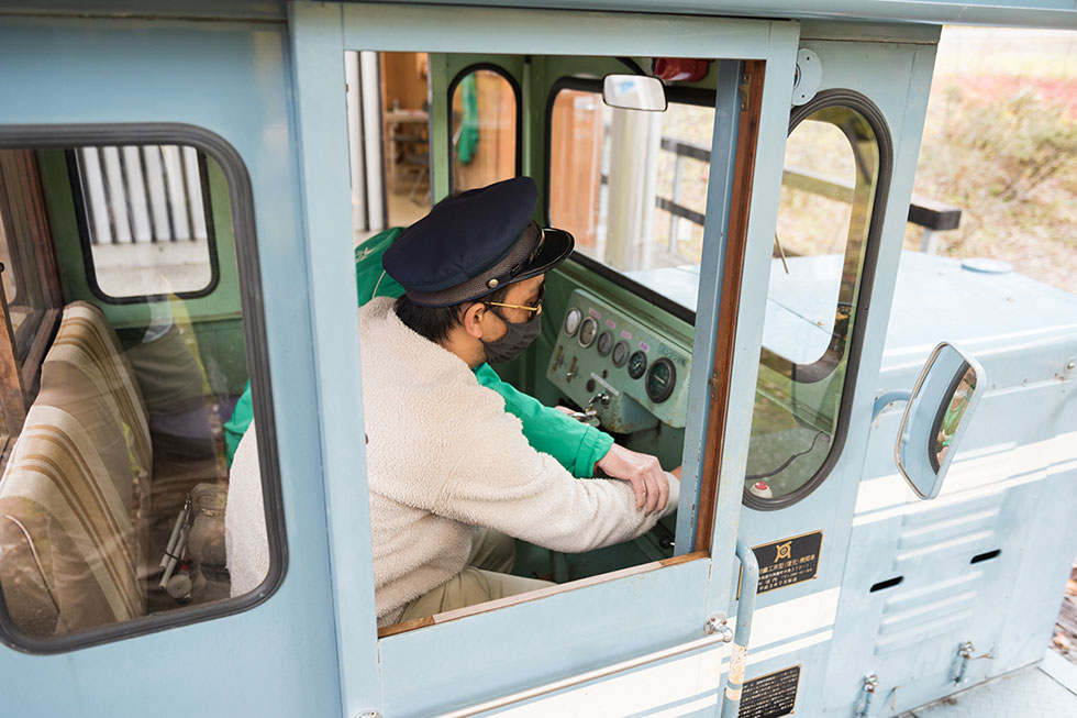 写真:馬路村で森林鉄道運転体験！2