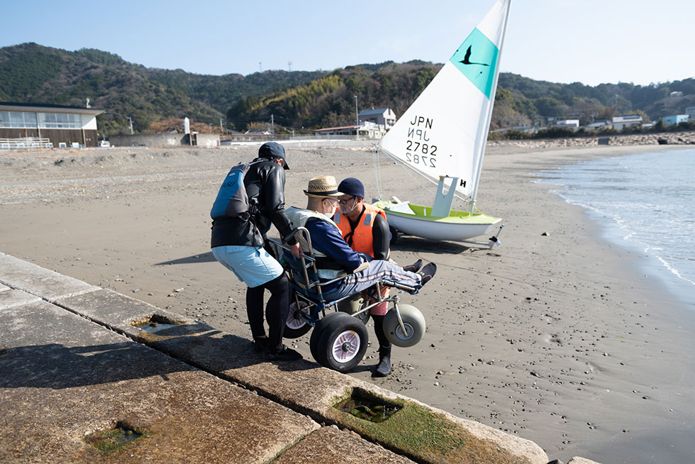 写真:車いすでも全盲でもハンザクラス体験！2