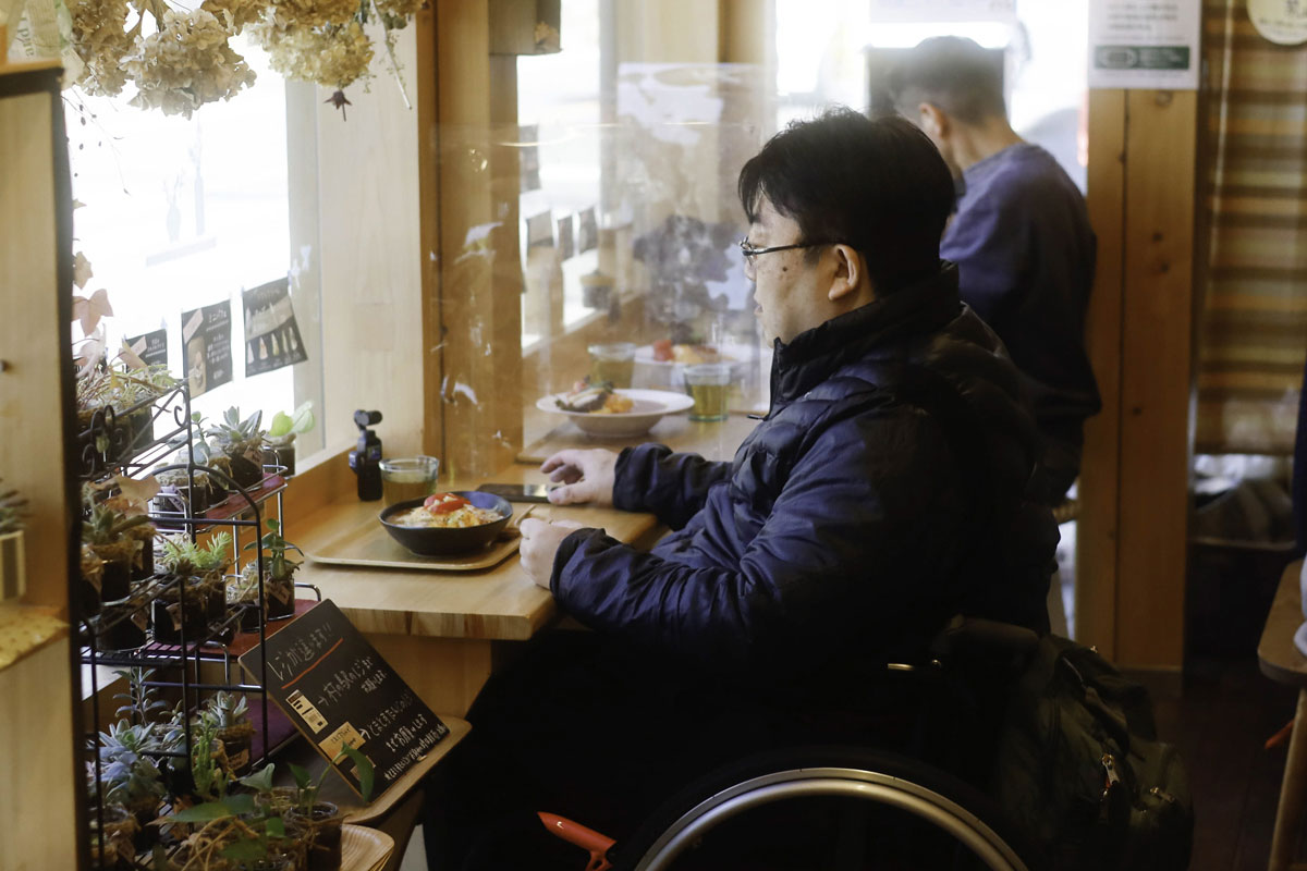 写真:とまとすたんど（村の駅ひだか内）2