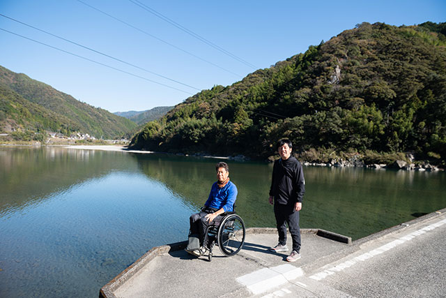 写真:名越屋沈下橋1